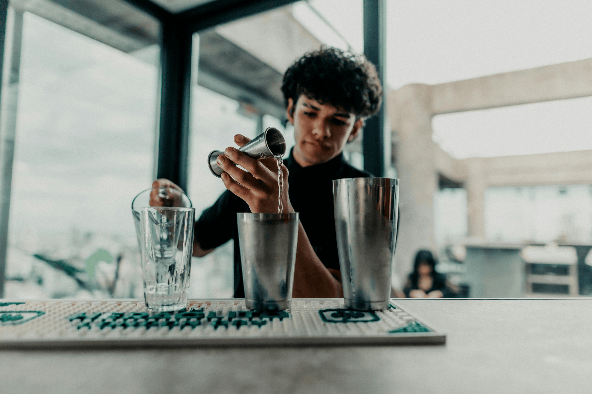 Bartending for Beginners: Skills You Need to Know