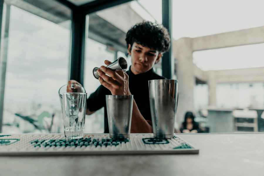 Bartending for Beginners: Skills You Need to Know