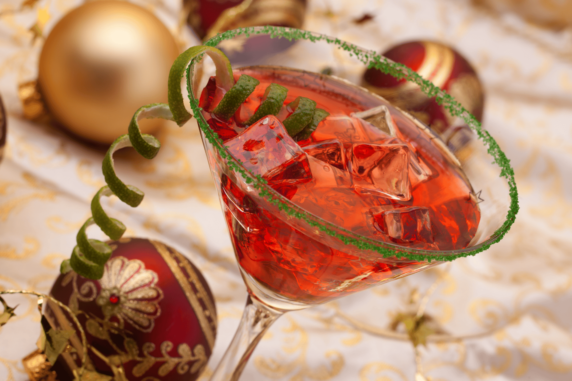Easy Holiday Cocktails That Impress Without the Effort