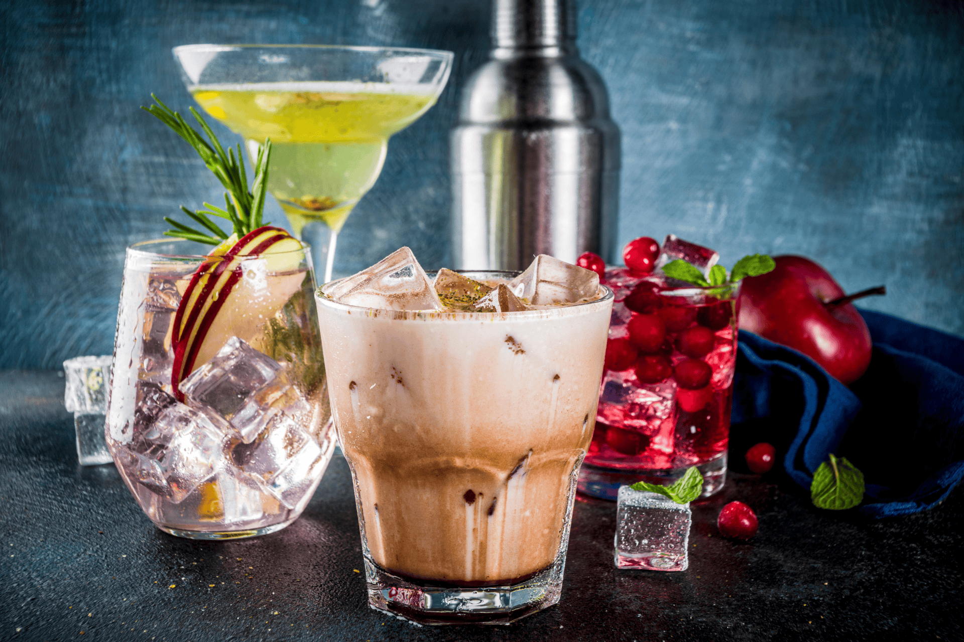 Fall Mocktails: Cozy Apple, Cranberry &amp; Spice Drinks (Zero-Proof)